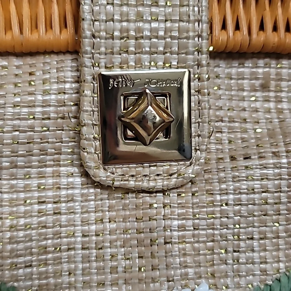 Betsey Johnson handbag - Picture 2 of 7